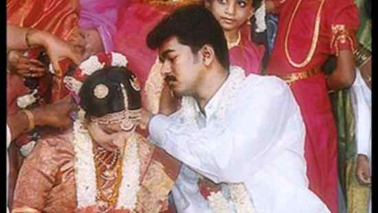 vijay sangeetha sornalingam marriage photos.